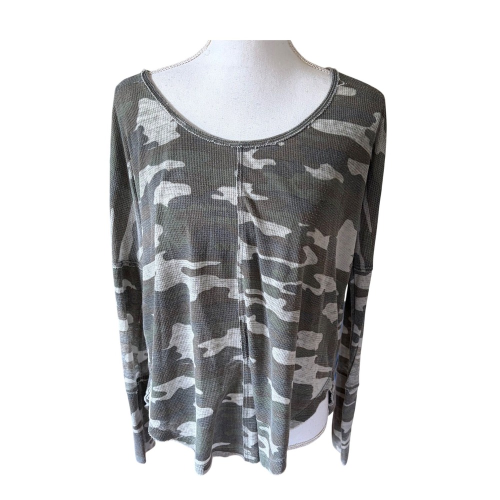 Y2K Lucky Brand Camo Long Sleeve Waffle Knit Scoop Neck Shirt Sz Medium Vintage - Picture 1 of 10
